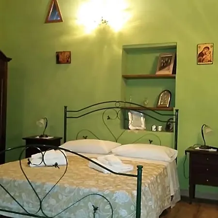 Dhafna Bed & Breakfast Civita
