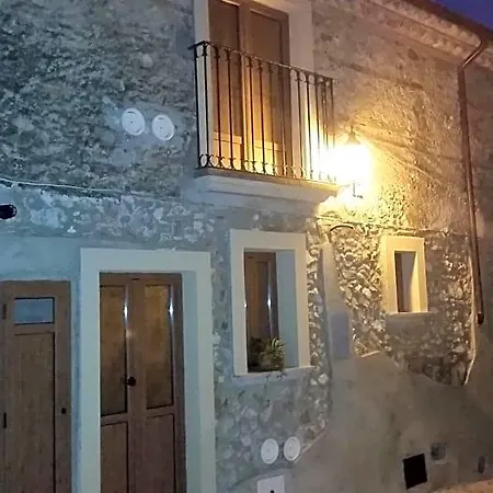 Dhafna Bed & Breakfast Civita