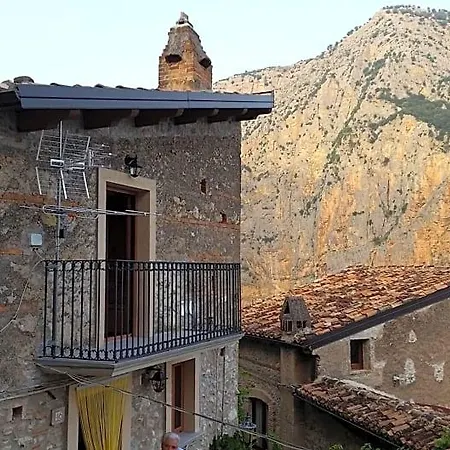 Dhafna Bed & Breakfast