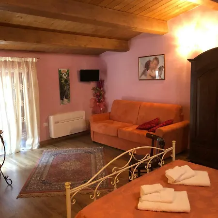 Dhafna Bed & Breakfast *