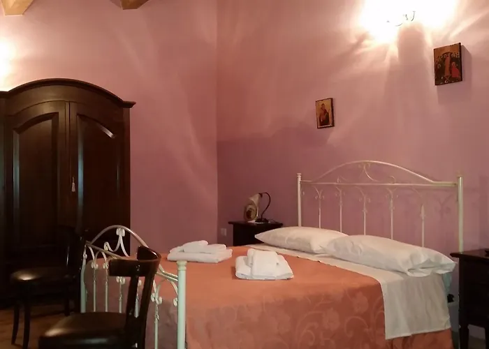 Frühstückspension Dhafna 3*