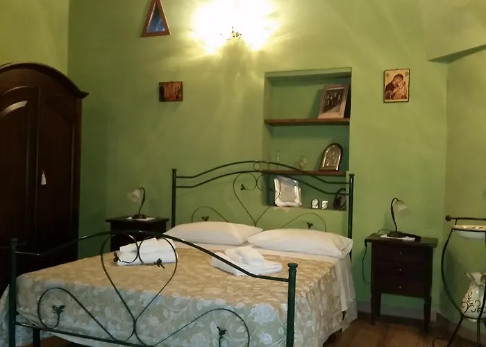 Dhafna צ'יוויטה